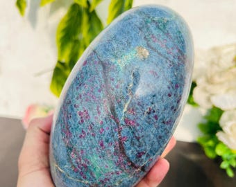 Piedra Lingam de Rubí y Apatita: Cristal curativo metafísico, 175 mm