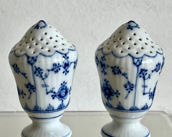 Royal Copenhagen Blauw Gecanneleerde Zoutstrooiers Cruet X 2 VGC #1/480