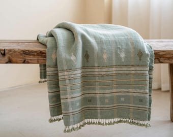 Sage Green Indian Wool Throw Blanket, Handwoven Sofa Coverlet with Japandi Bedroom Accent - JADE
