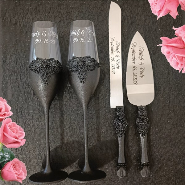 Black wedding glasses and a cake server Personalized wedding gift for couple champagne Flutes and cake cutting set Anniversary wedding gift