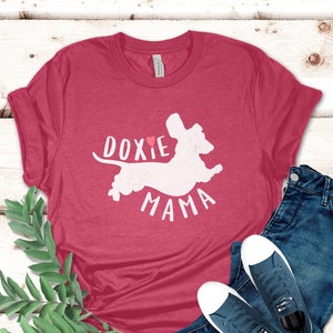 Dachshund Lover Shirt, Dachshund T-Shirt, Wiener Dog T Shirt, Doxie Mom Shirt, Dachshund Mom, Dog Lover Gift, Doxie Mama Shirt, Gift for Her