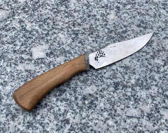 Coltello da caccia con fodero in cuoio