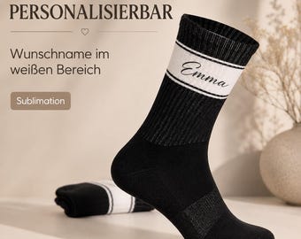 Personliga strumpor med namn och design – tennisstrumpor med eget tryck, sublimering i en vit krans, presentidé