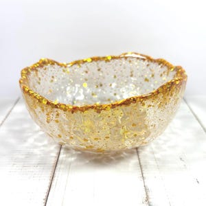 Handmade Gold Glitter Resin Bowl – Decorative Trinket Dish, Sparkly Home Decor, Jewellery Holder Gift