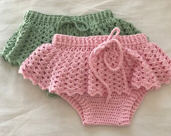 Adorable jupe bébé au crochet