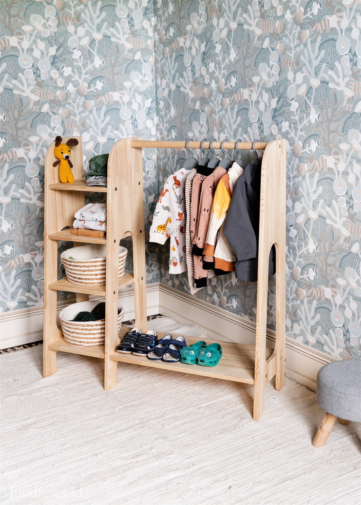 MAMOI® Portant vetement enfant 53x95x32cm, Portant a vetement Yarnwood, Penderie vetement armoire enfant bebe, Meubles enfants bois meuble  vetement, 100% ECO