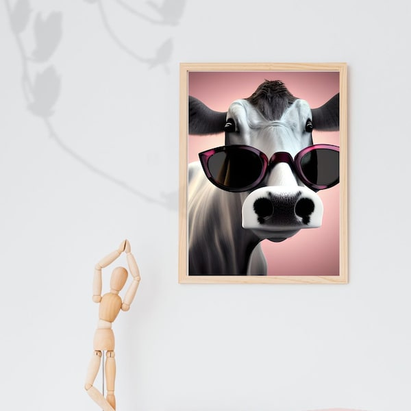 Affiche vache humour d'un portrait de vache à lunettes en impression numérique pour une déco murale unique et originale