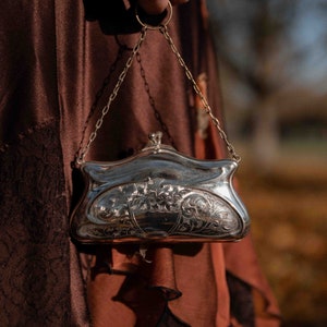 Antique 1910s Finger Purse Engraved, Edwardian Metal image 3