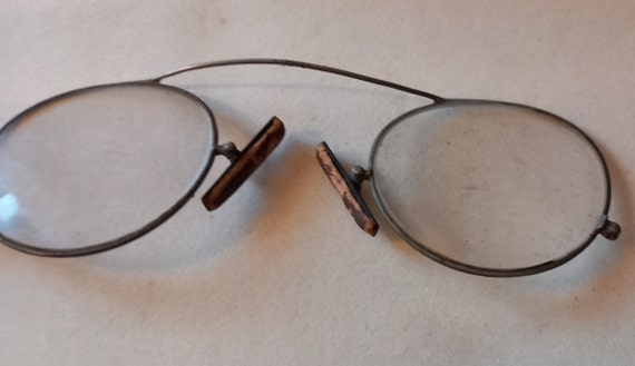 Antique Victorian Pince-Nez Spectacles: A Marvel … - image 2