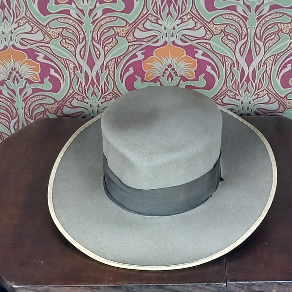 Vintage 1930s grey fur felt hat wide brim flat crown fedora trilby Small 53cm