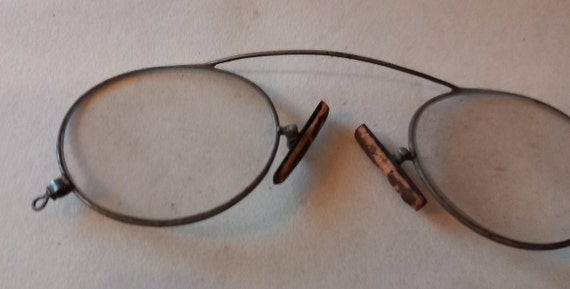 Antique Victorian Pince-Nez Spectacles: A Marvel … - image 3