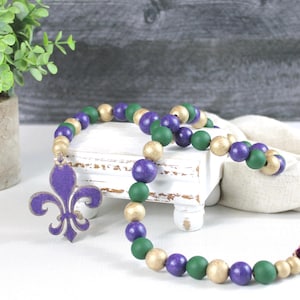 Mardi Gras Wood Bead Garland, Mardi Gras Decor, Mardi Gras Tiered Tray, Mardi Gras Beads, Fleur de Lis Garland, Mardi Gras Gift