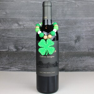St. Patrick's Day Wine Bottle Tag, Shamrock Wood Bead Wine Tag, St. Patrick's Day Gift, Shamrock Wine Gift image 3