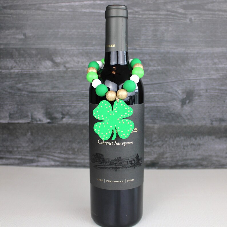 St. Patrick's Day Wine Bottle Tag, Shamrock Wood Bead Wine Tag, St. Patrick's Day Gift, Shamrock Wine Gift image 5