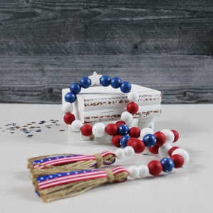 July 4th Wood Bead Garland, Patriotic Garland, July 4th Tiered Tray, Independence Day Gift