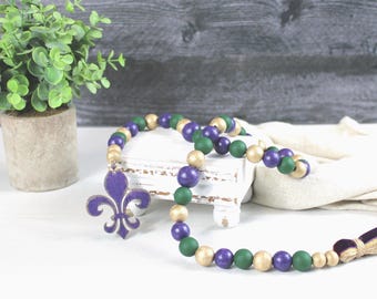 Mardi Gras Wood Bead Garland, Mardi Gras Decor, Mardi Gras Tiered Tray, Mardi Gras Beads, Fleur de Lis Garland, Mardi Gras Gift