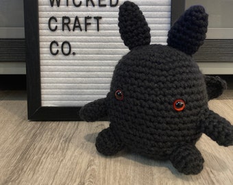 Peluche de polilla de crochet
