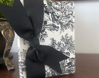 Toile Print Fabric Photo Album with Black Bow