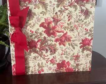 Red Floral Pattern with Red Bow Scrapbook