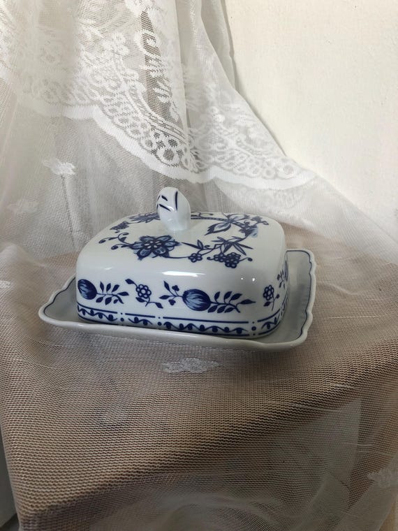 Alte PORZELLAN - Butterdose / BROCANTE & VINTAGE / Zwiebelmuster