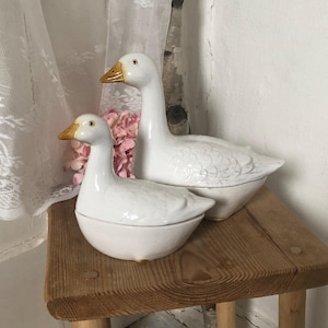 Dos hermosas soperas antiguas de cerámica con forma de ganso - esmaltadas / BROCANTE & VINTAGE / Francia / Michel Gaugant / JUEGO de 2