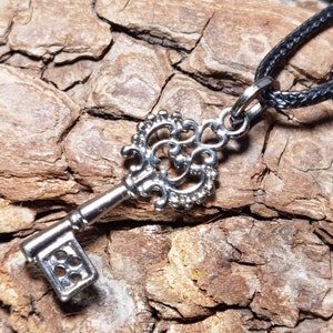 KEY to TRIUMPH-amuletketting, SUCCESS and Good Luck-amulet, betoverde sleutelhanger, ontgrendel je potentiële talisman