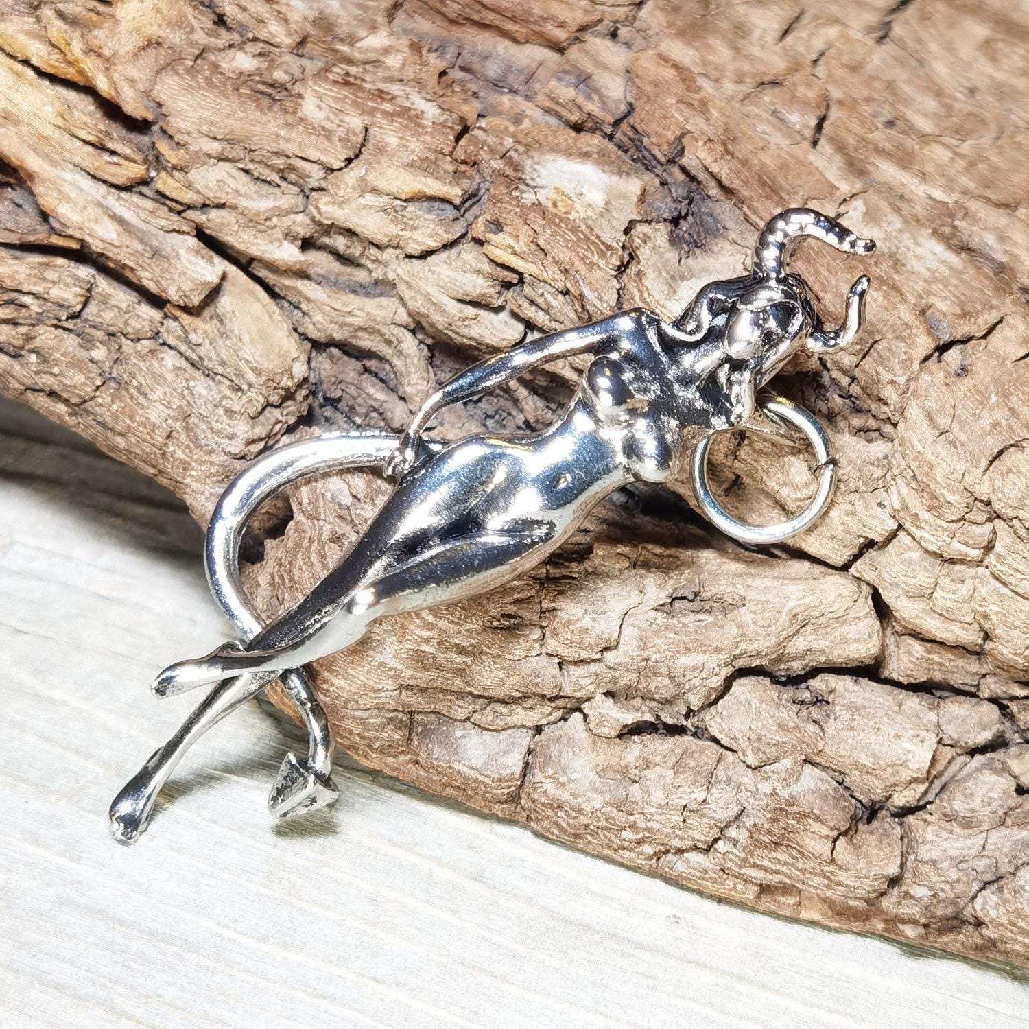 Raw Power Vampiric Succubus (Picture Included) Spirit Companion Vessel, Succubus Necklace, Seduction, Allure, Vitality, Lust