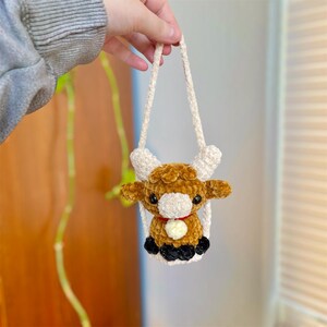 Virkmönster för höglandsko, handledning för amigurumi med nötkreatur, berlock med gungande bil bild 3