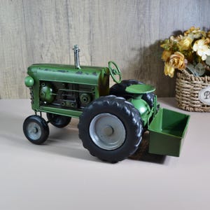 Handcrafted Green Iron Tractor Model, Collectible Vehicle Decoration,  Metal Truck Vintage Decor， Vintage, Rustic, Farmhouse Truck Decor