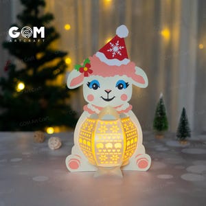 Lanterna di Natale a forma di pecora SVG - Lanterne fai da te per decorazioni natalizie - Modello di ritaglio della carta di Natale - Lanterne di carta di Natale fai da te