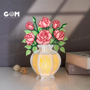 Modèle de lanterne rose SVG, vase fleur lanterne, décorations de lanterne pour la fête des mères, lanterne fleurie bricolage, décorations de lanterne rose