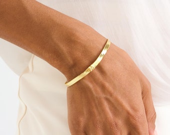 Personalized Gold Initial Bracelet with Herringbone Snake Chain | Custom Dainty Letter Bracelet | Birthday Gift for Her, Unique Gift for Mom