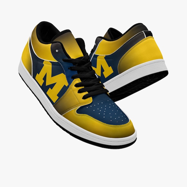 university of michigan nike shoes