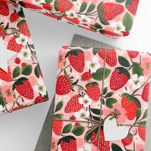 Papier cadeau fraises, motif fraises et fleurs, rouleaux de papier cadeau, 3 tailles