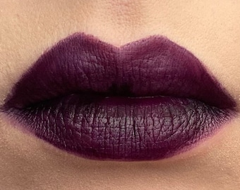 Tinte labial alcalino