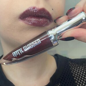 Tiffany Lipgloss image 6