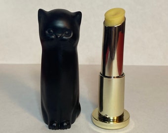 Lippenbalsam der schwarzen Katze