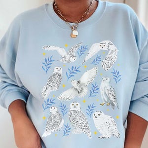 Snowy Owl Sweatshirt Barn Owl Womens Owl Shirt Bird Sweatshirt Cottagecore Sweater Cottagecore Clothes Cottage Core Shirt Owl Shirt