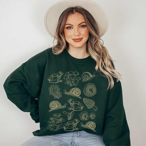 Mushroom Sweatshirt Mushroom Sweater Goblincore Sweater Cottagecore Snail Sweater Cottage Core Sweater Snail Sweatshirt Mushroom Lovers Gift