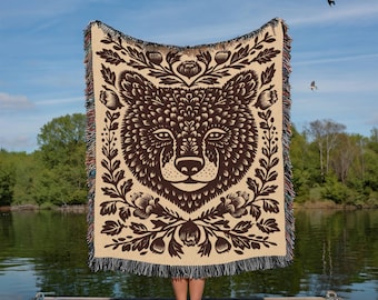 Bear Woven Cotton Blanket: Forest Tapestry Wall Hanging