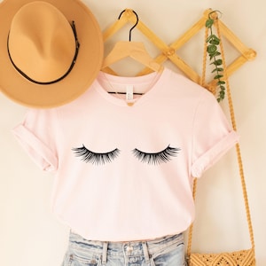 Lashes Graphic T-Shirt: Lash Tech Gift
