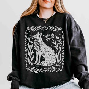 Fox Sweatshirt Linocut Shirt Block Print Shirt Fox Hoodie Comfortcolors Sweatshirt Folk Art Forestcore Granola Girl Tween Girl Gifts Black
