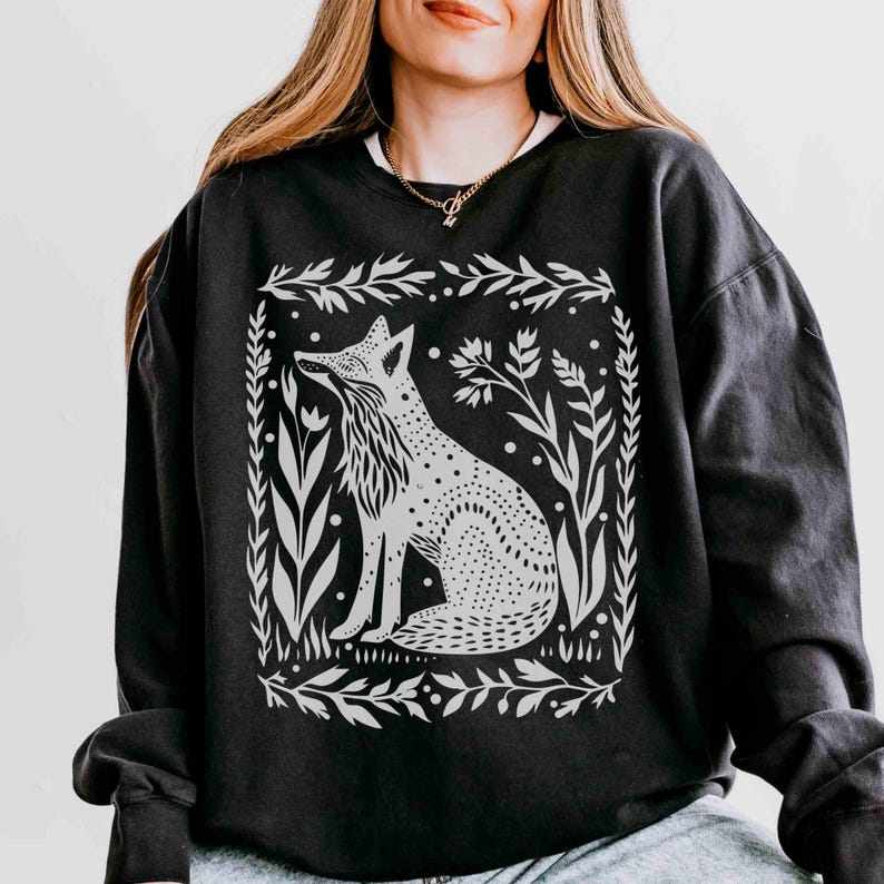 Fox Sweatshirt Linocut Shirt Block Print Shirt Fox Hoodie Comfortcolors Sweatshirt Folk Art Forestcore Granola Girl Tween Girl Gifts Black