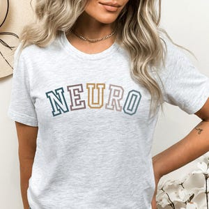 Neuro Krankenschwester, Neurowissenschafen, Neurologie Tshirt Geschenk, Neurologe Shirt Geschenk, zukünftige Neuro Tech Geschenk, Neurologie Nursing Shirt, Neuro TShirt