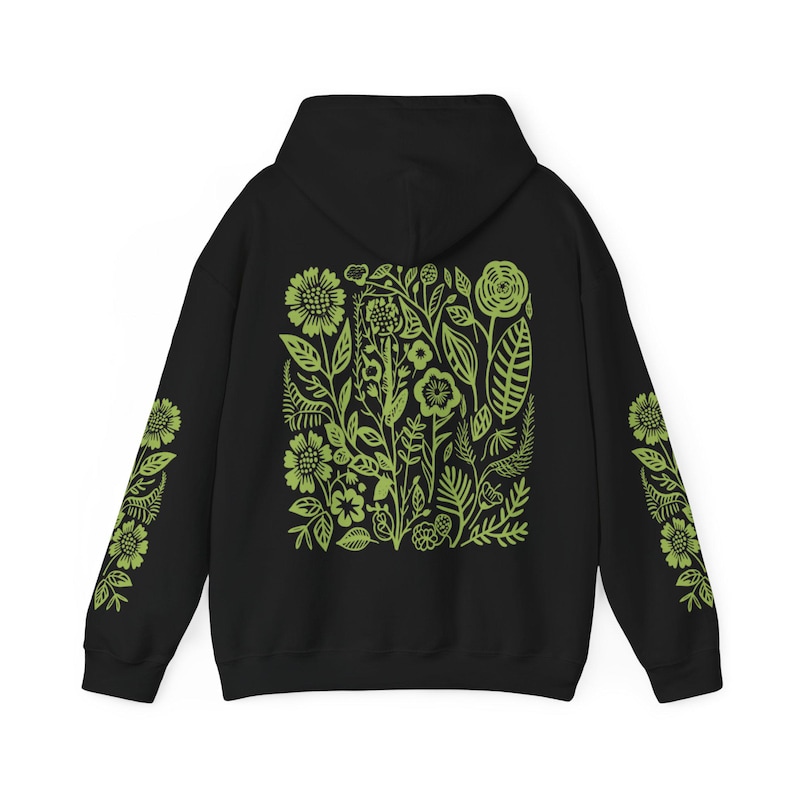Sudadera con capucha verde con estampado de flores silvestres / Estampado en la manga / Ropa Forestcore / Regalos para chicas adolescentes Black