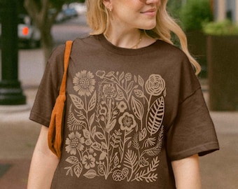 Wildblumen Grafik T-Shirt: Gepresste Blume Design, Fairy Grunge Stil