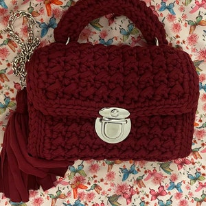Gehäkelte bordeaux farbene Tasche/ gehäkelte Tasche/ Handtaschen/ Umhängetasche/ Crossbody tasche/ Geschenk für Sie/ Designertasche/ gestrickte Tasche