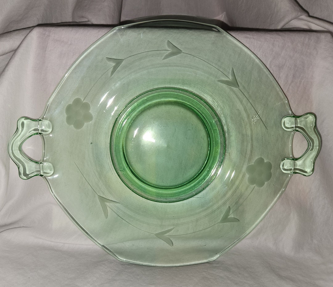 Vintage Green Uranium Glass Serving Plate Etsy
