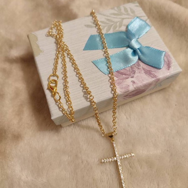 18k gold cross necklace