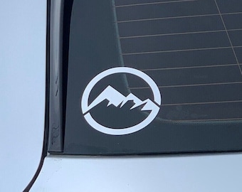 Explore Mountains Decal - Waterdichte vinylsticker voor auto's, laptops, campers, dakkoffers en meer